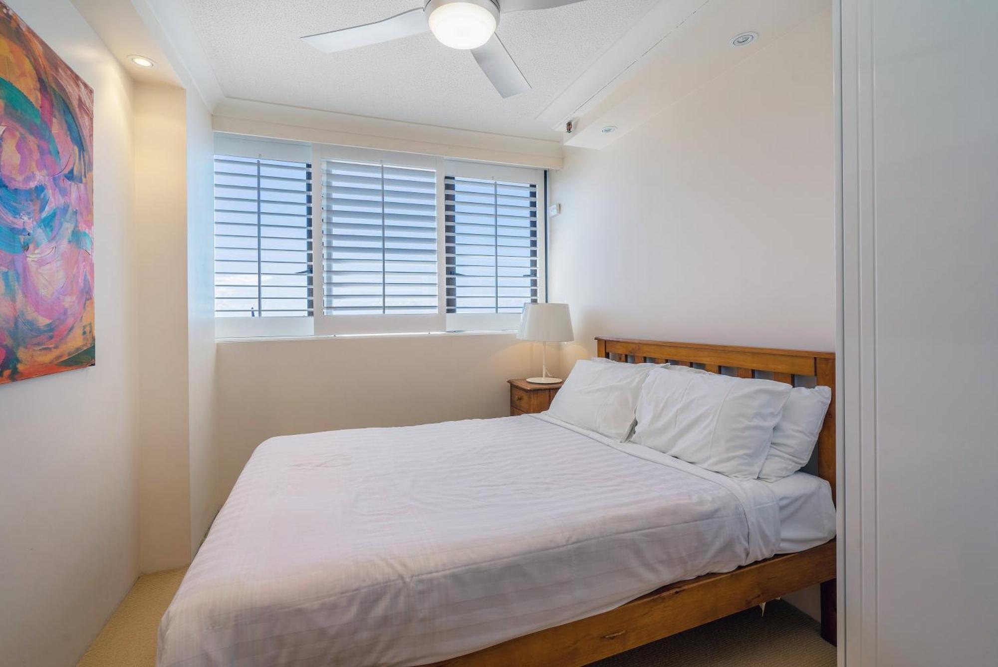 Aparthotel Surfers Aquarius On The 4*