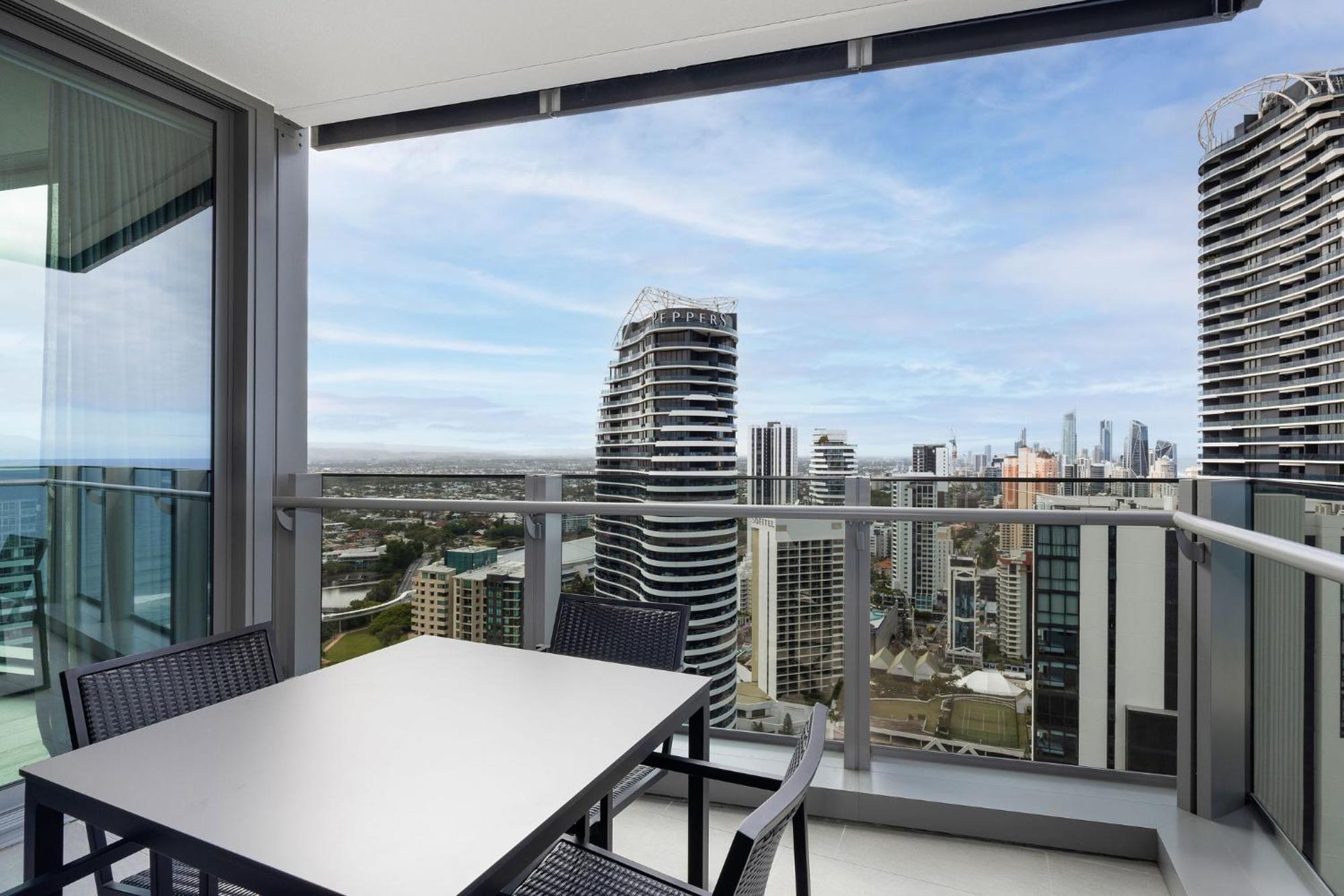 Ultiqa Signature At Broadbeach Apartment Gold Coast