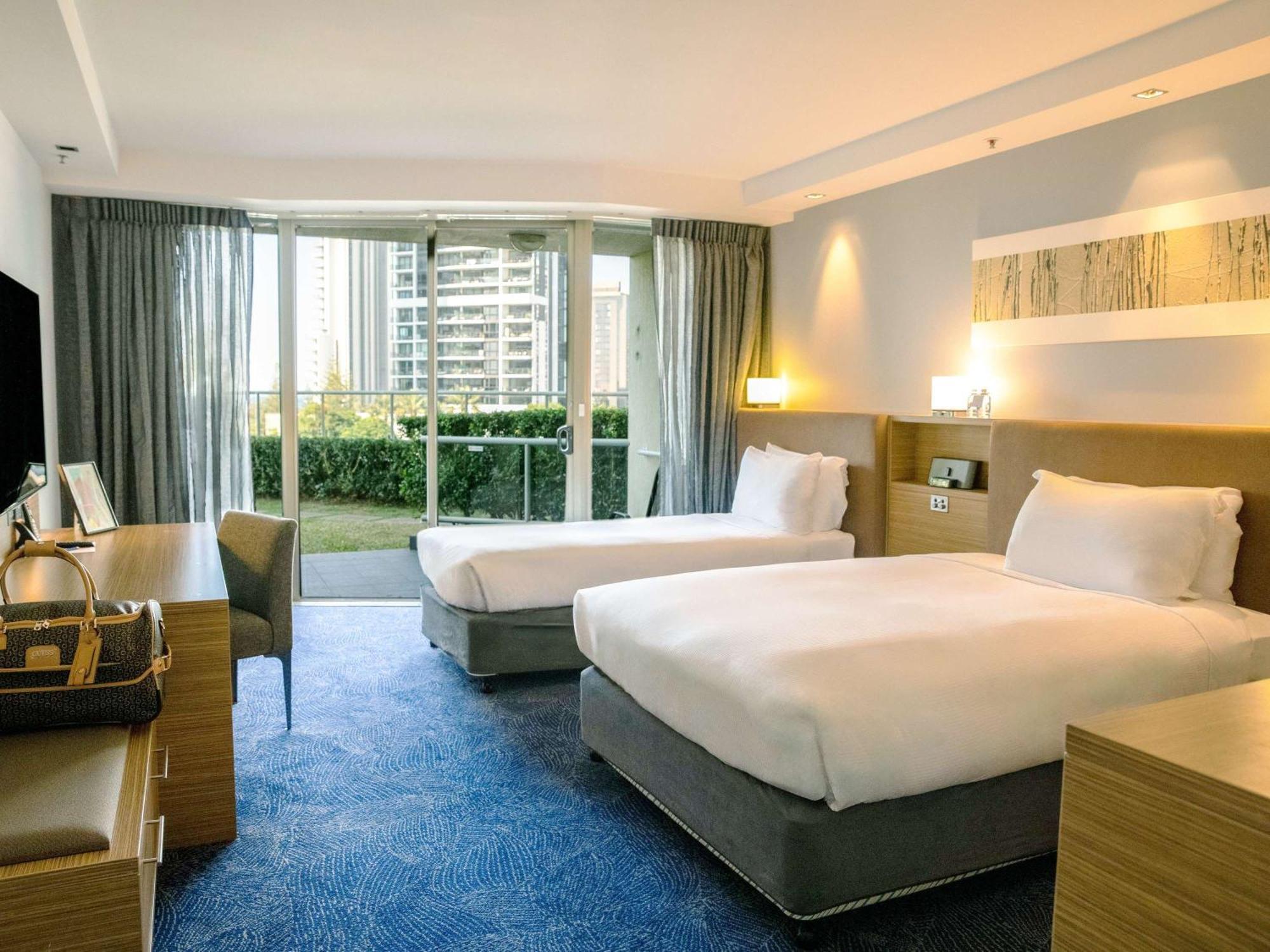 Hotel Sofitel Broadbeach 5*