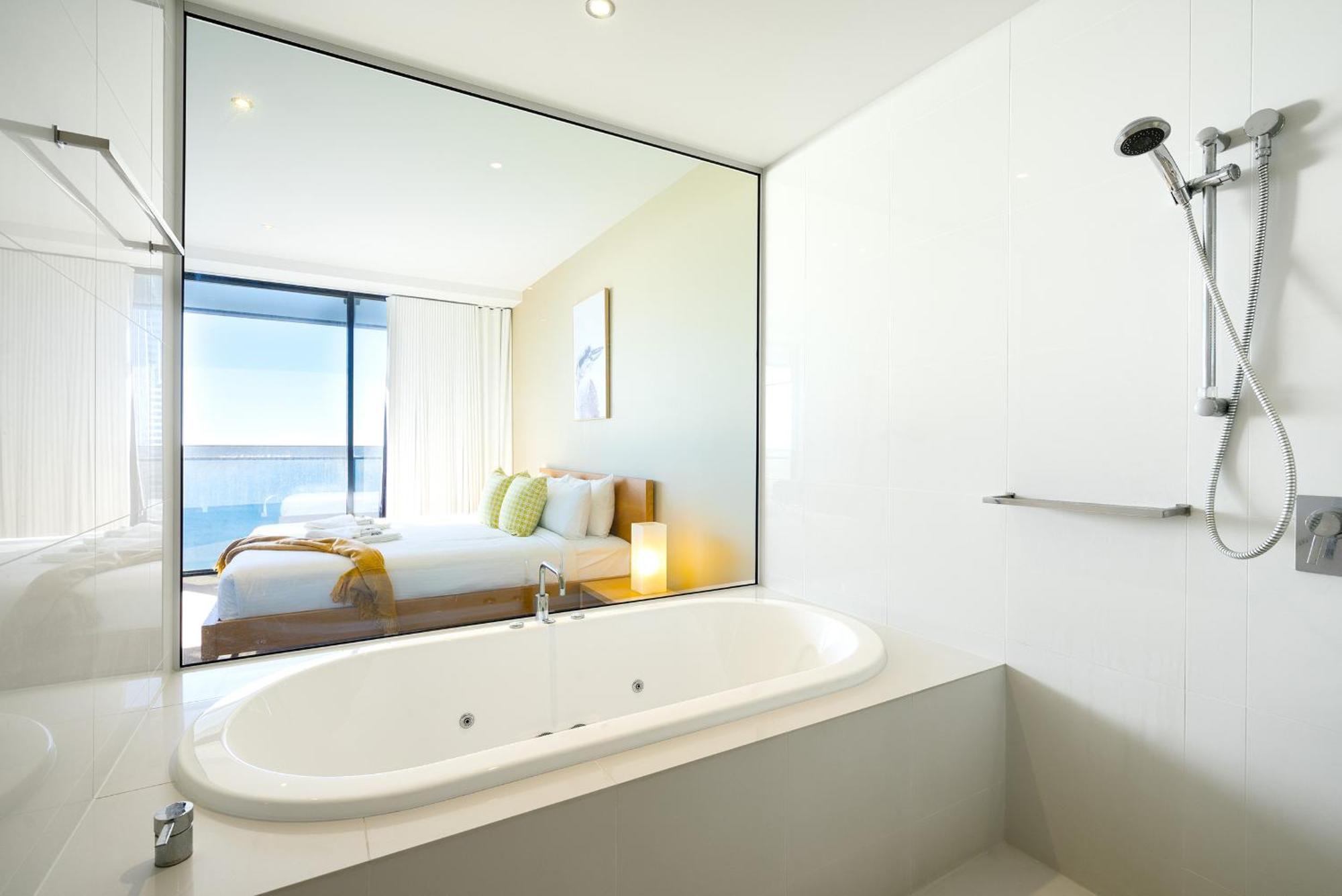 Apartment Skyline Serenity 3-bedroom Gold Coast