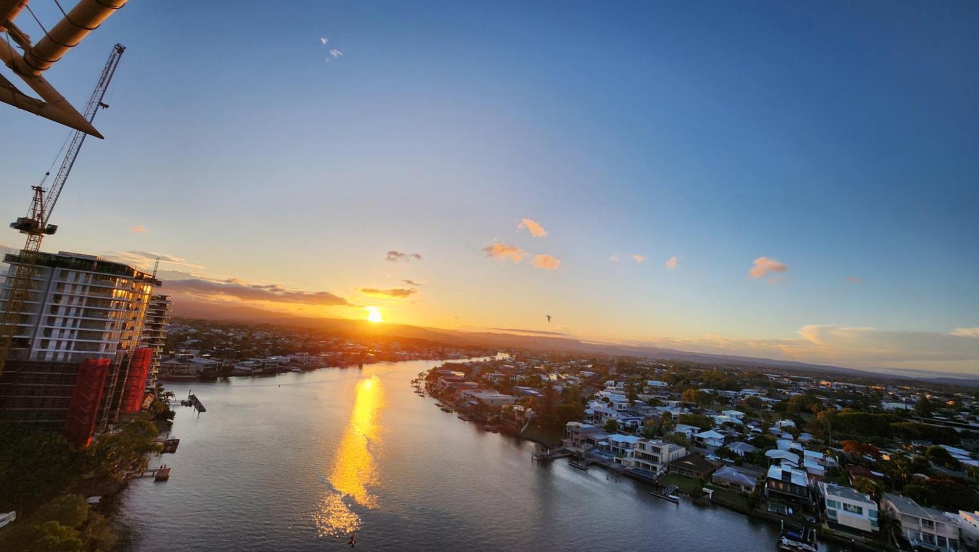 Surfers Hawaiian Aparthotel Gold Coast