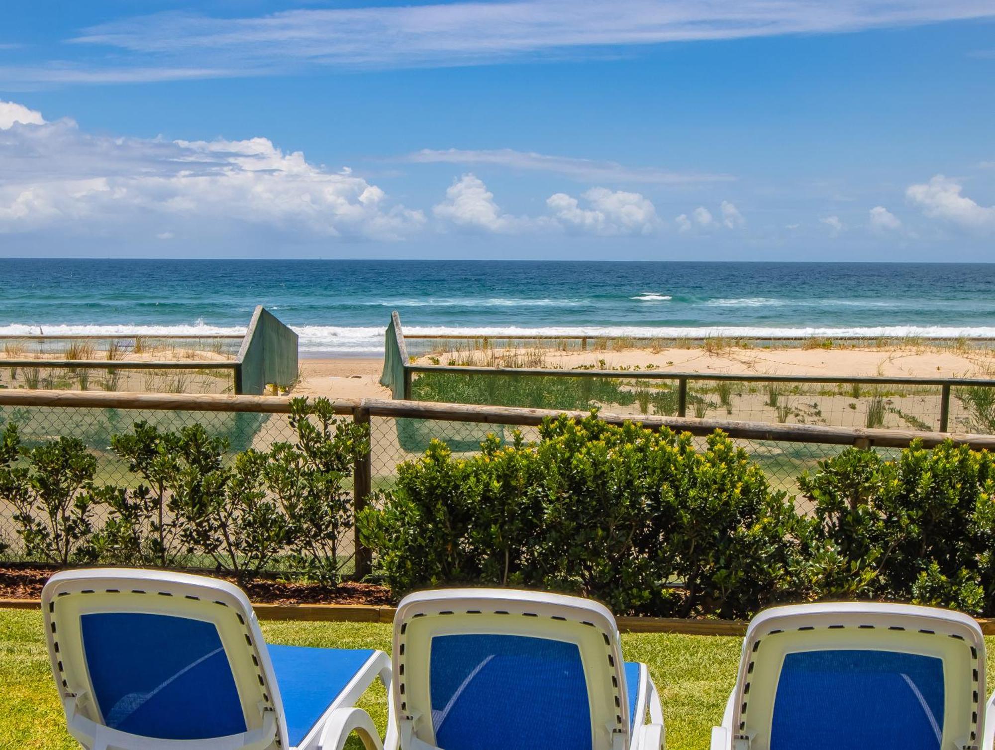Breakers North Absolute Beachfront - Official