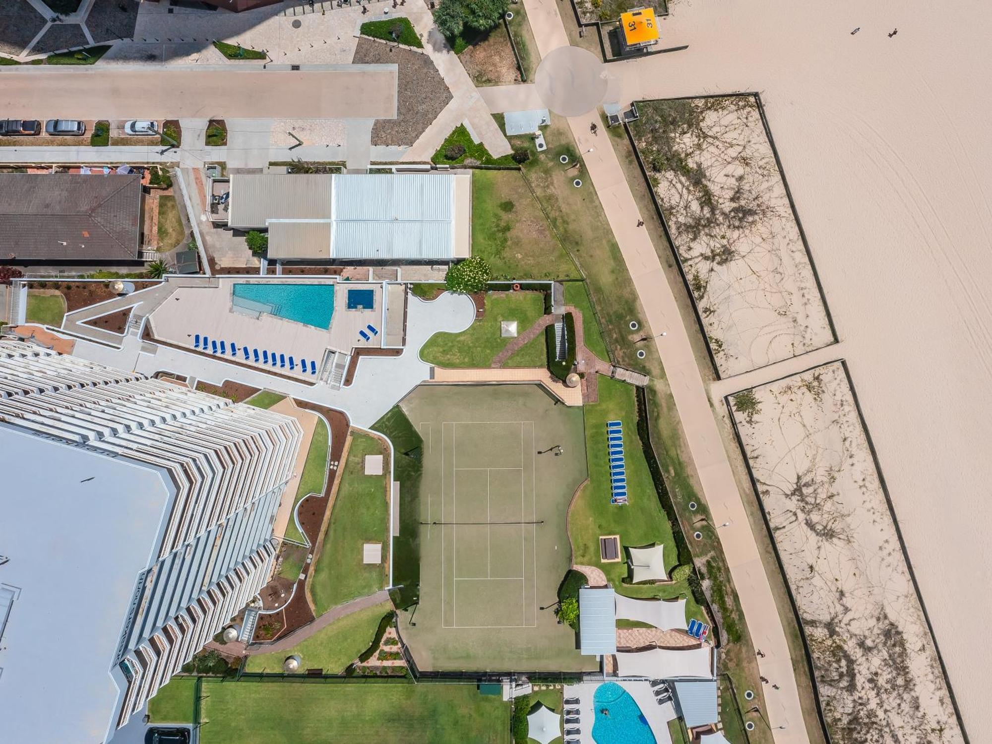 Aparthotel Breakers North Absolute Beachfront - Official