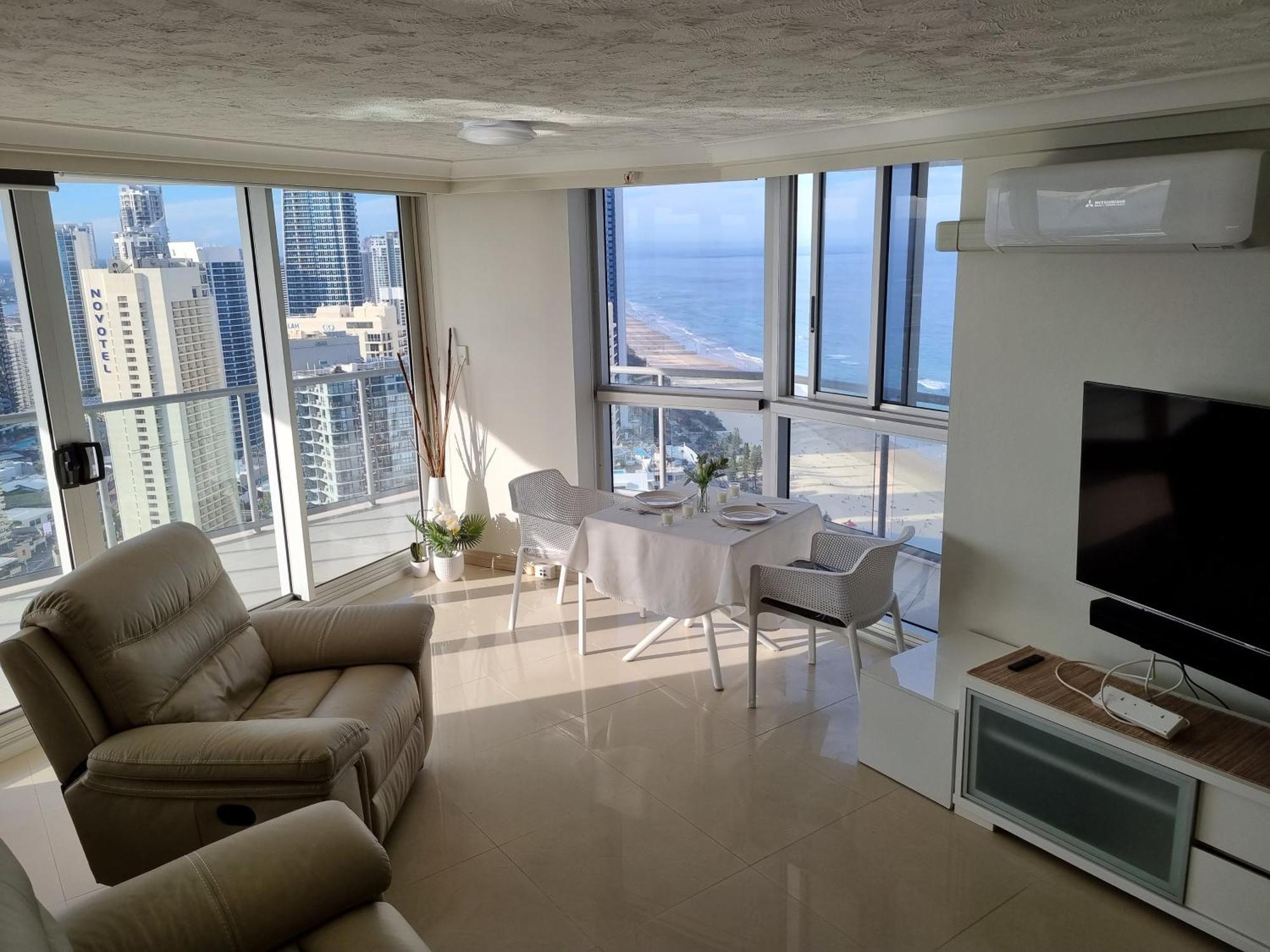 Peninsula Surfers Paradise - Hosted By Coastal Letting Apartment *