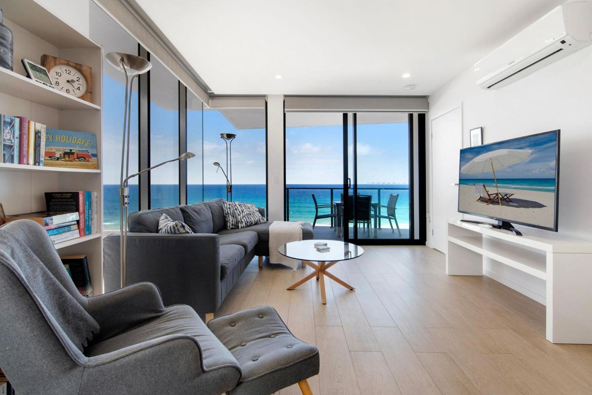 Ocean Views With Rooftop Pool - Coasthm Apartment *