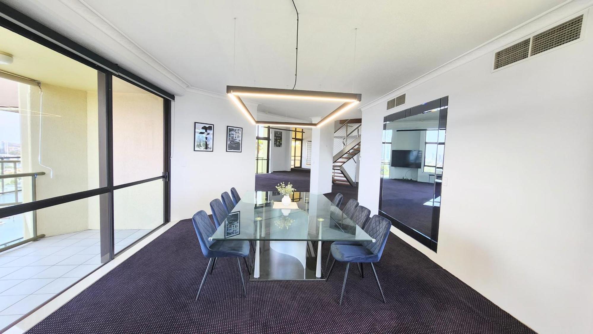 Surfers Hawaiian Aparthotel Gold Coast