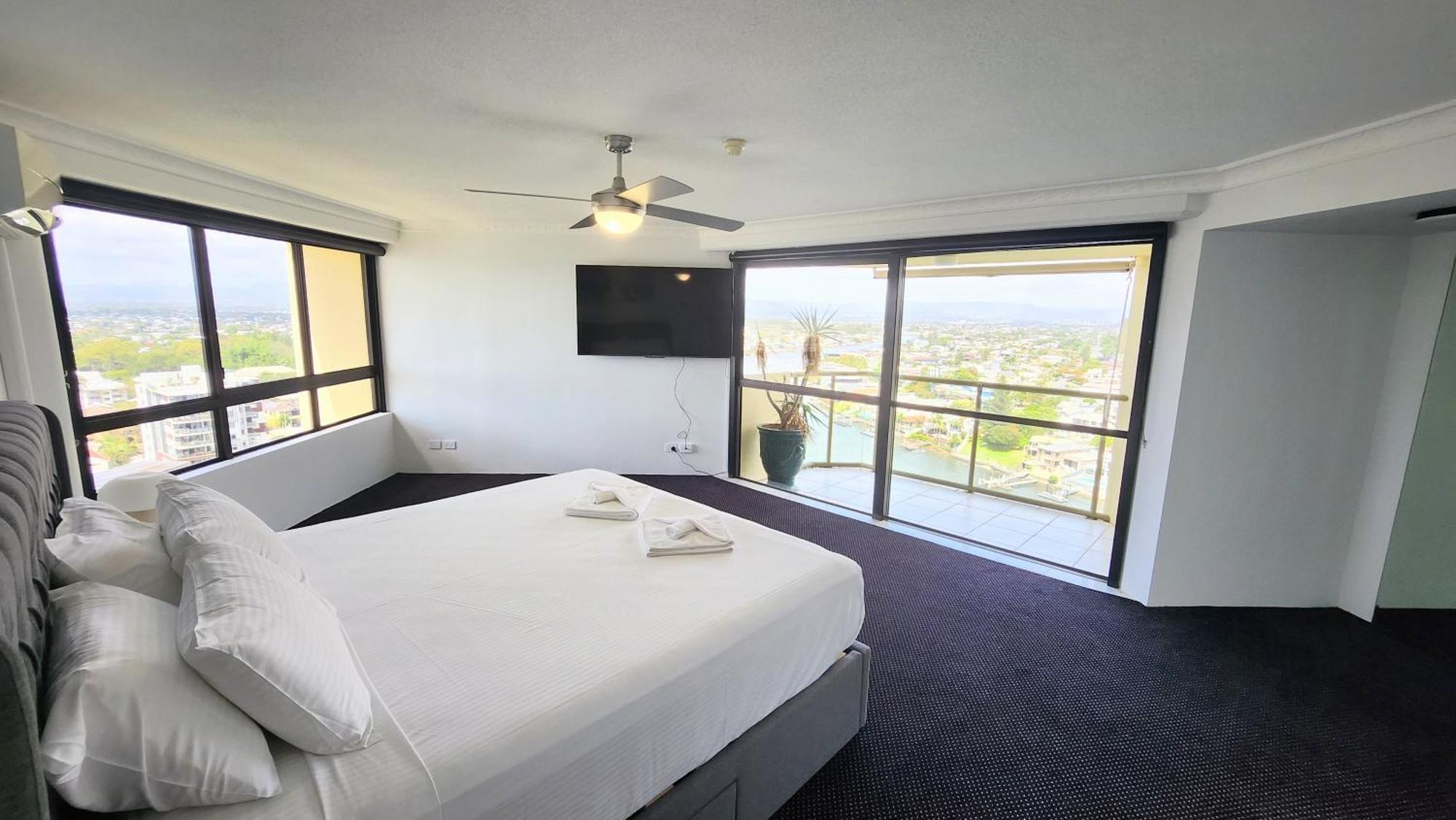 Aparthotel Surfers Hawaiian