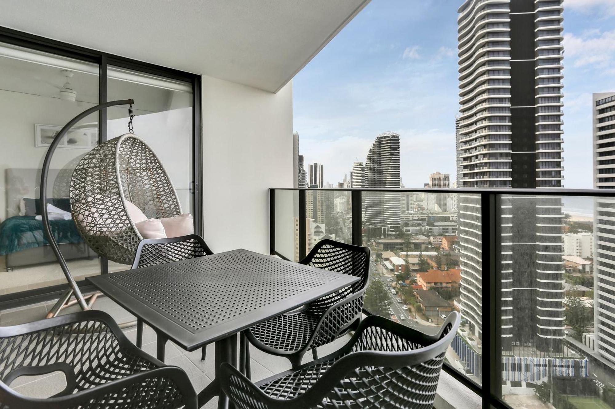 Stunning 2br2b Spectacular Ocean Views *