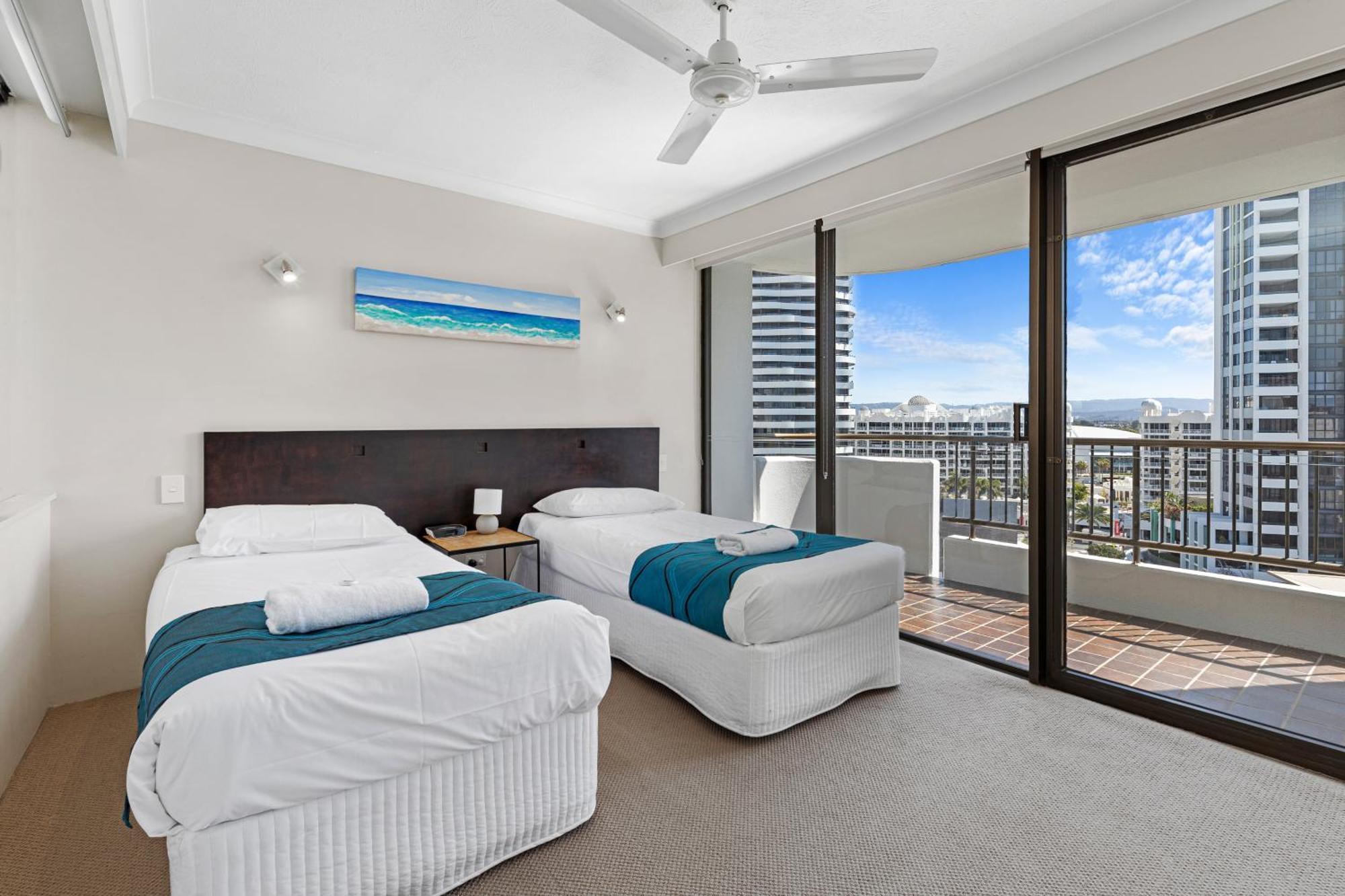 Pacific Broadbeach 4*