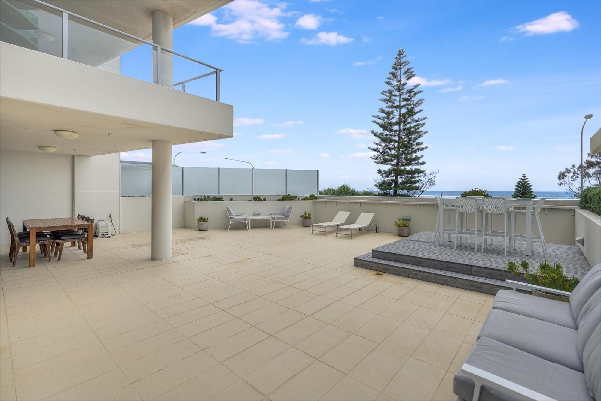 Pure Kirra Aparthotel Gold Coast
