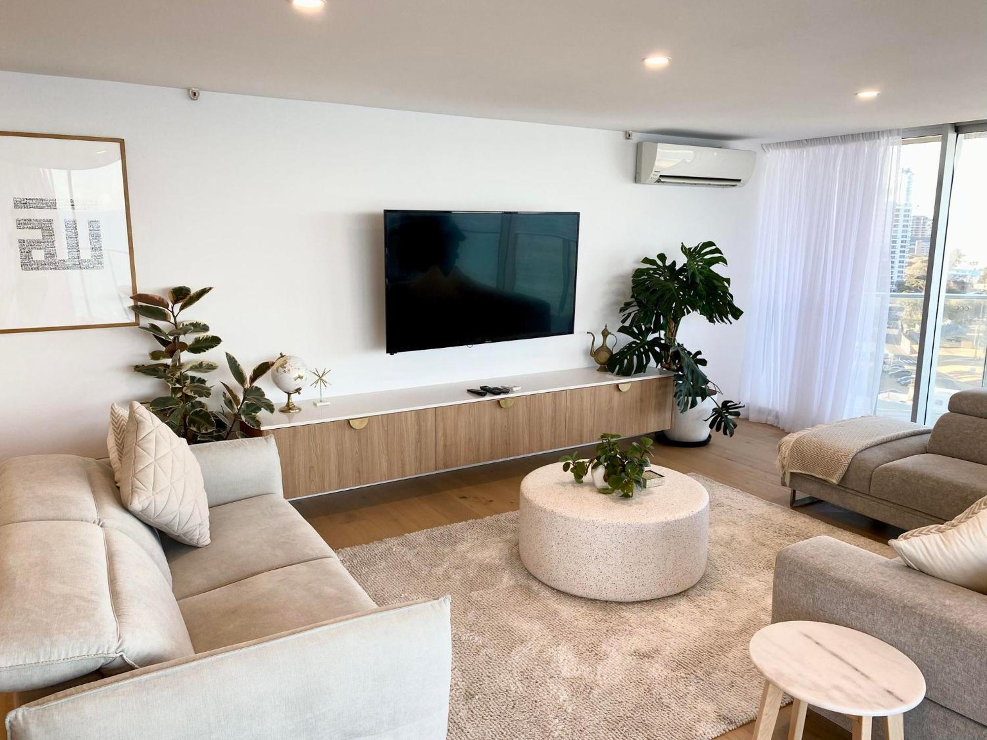 Aparthotel Hi Surf Beachfront