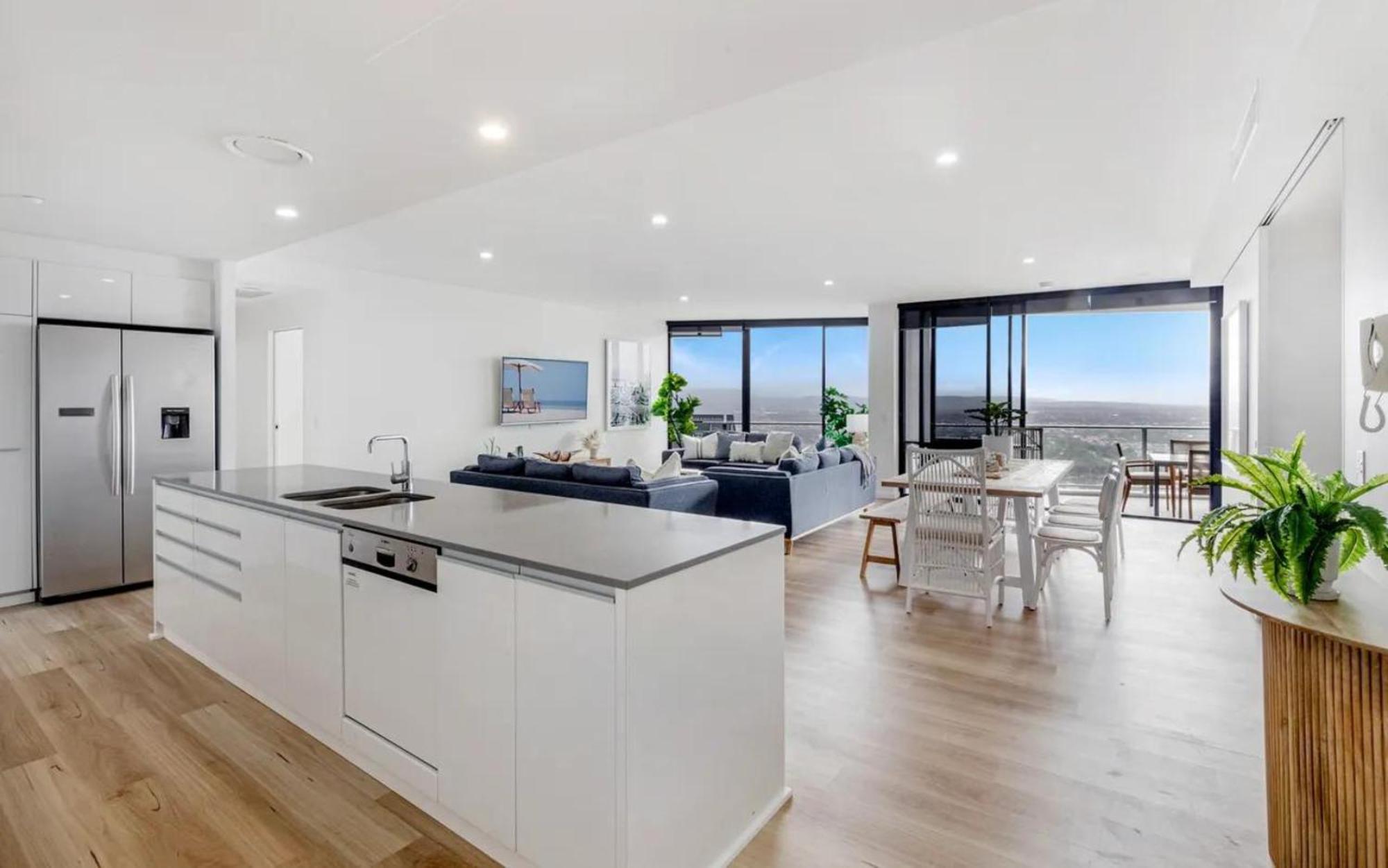 Apartamento 3 Bedroom 3 Bathroom Sub Penthouse Spa At Circle On Cavill - Q