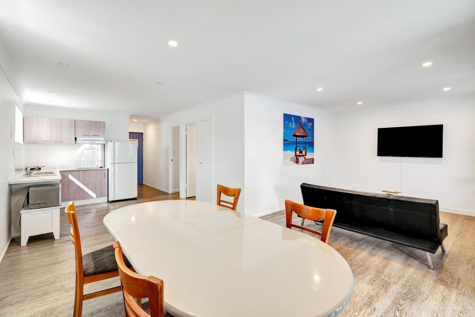 Montego Mermaid Motel 3*
