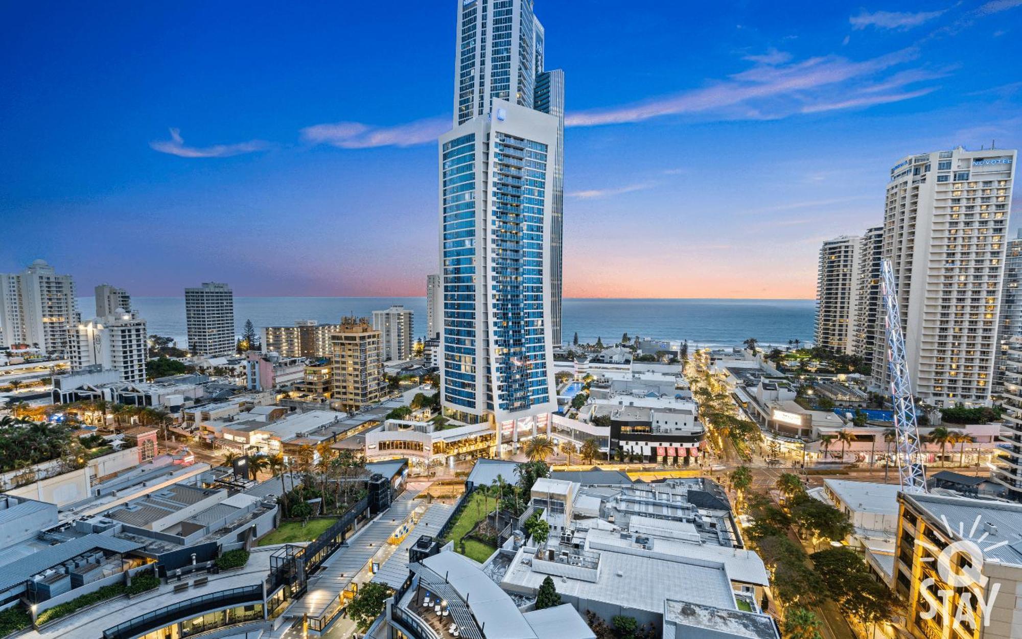 Aparthotel Circle On Cavill By Vaun *