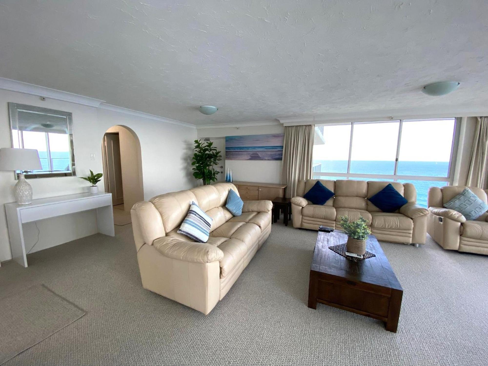 Aparthotel Hi Surf Beachfront