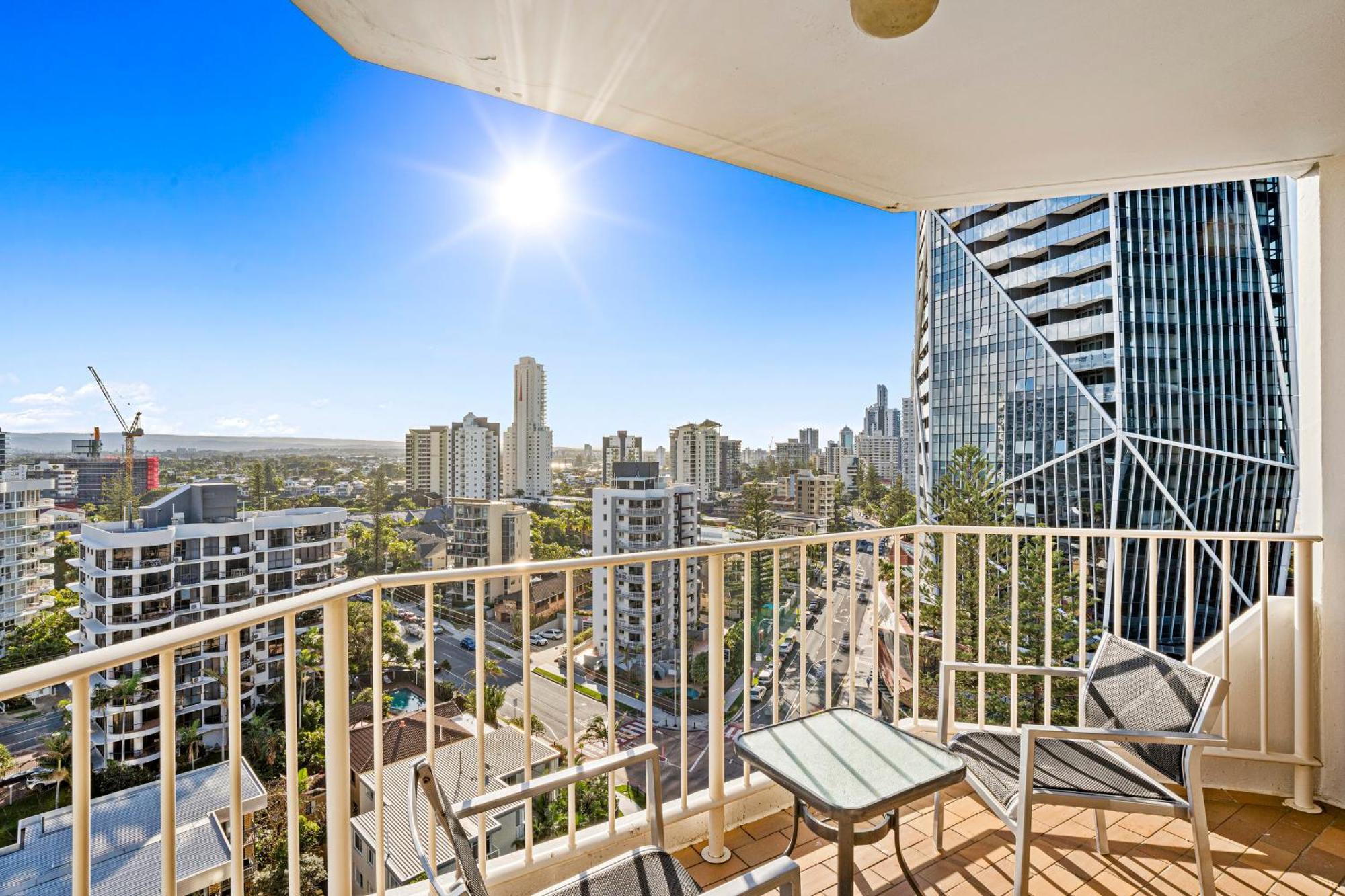 Aparthotel Breakers North Absolute Beachfront - Official 4*