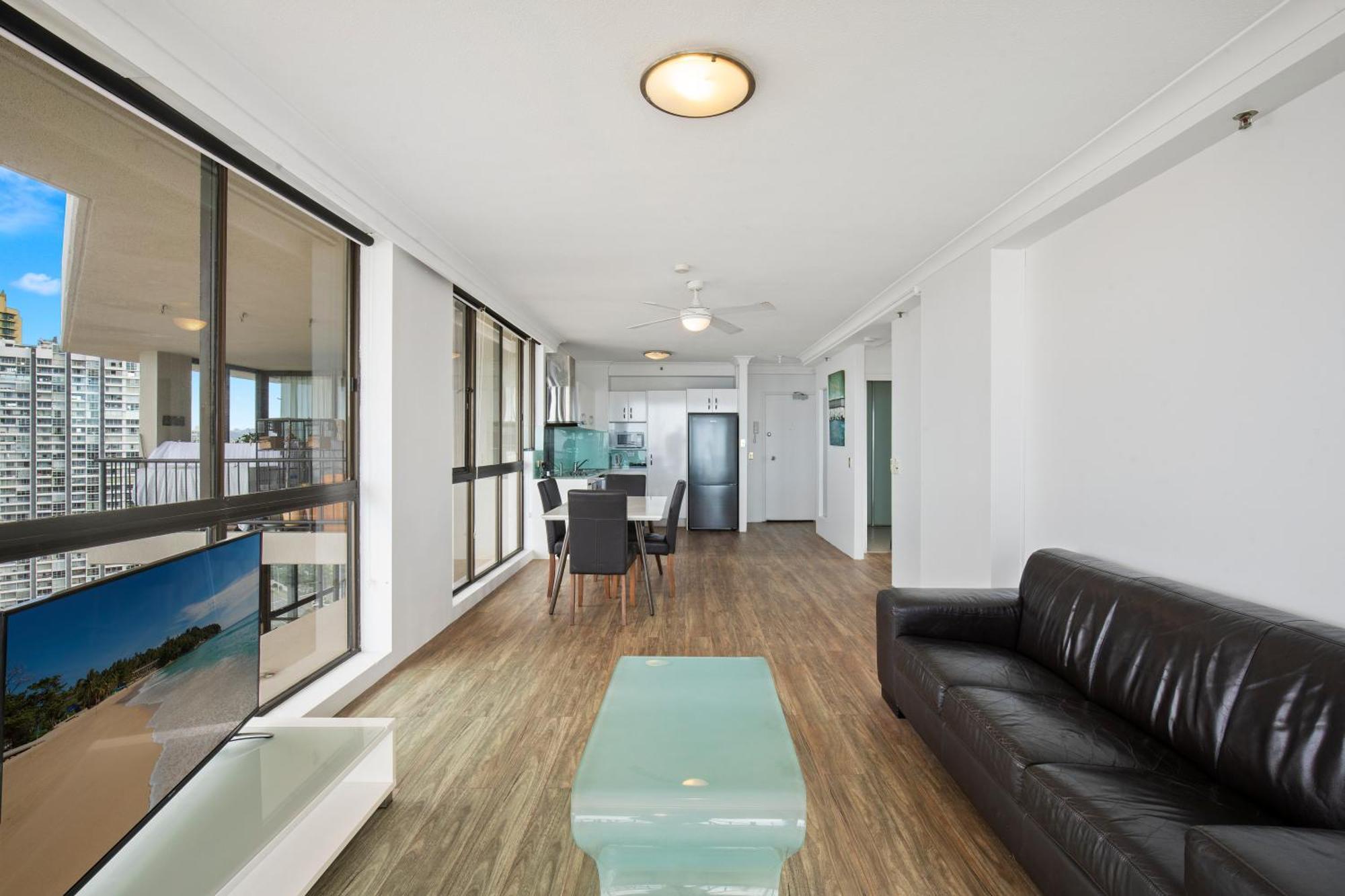 Aparthotel Capricorn One Beachside - Official 4*