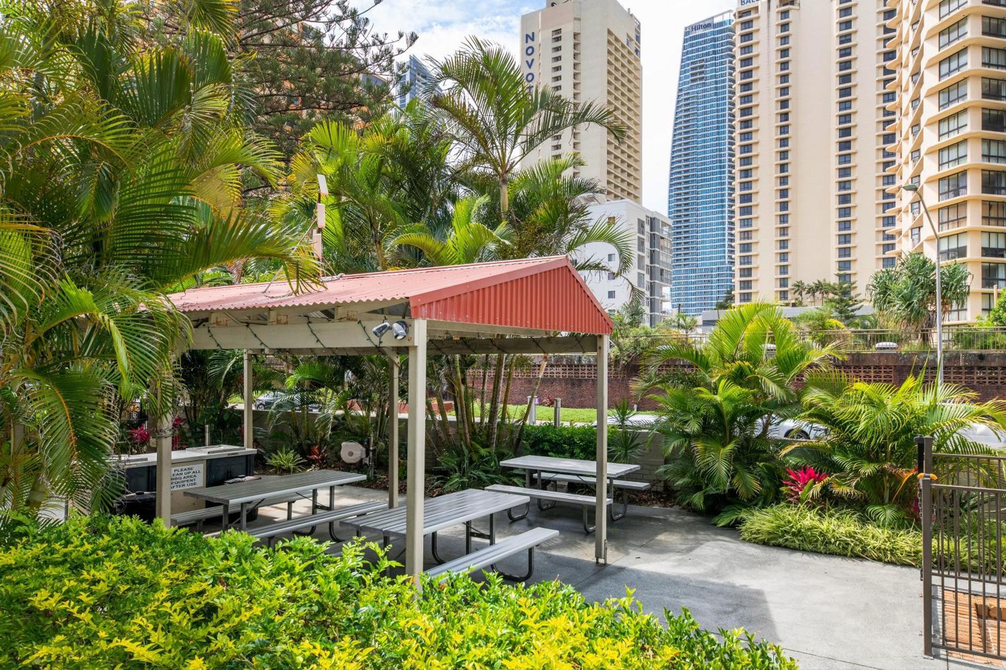 Aparthotel Trickett Gardens Gold Coast