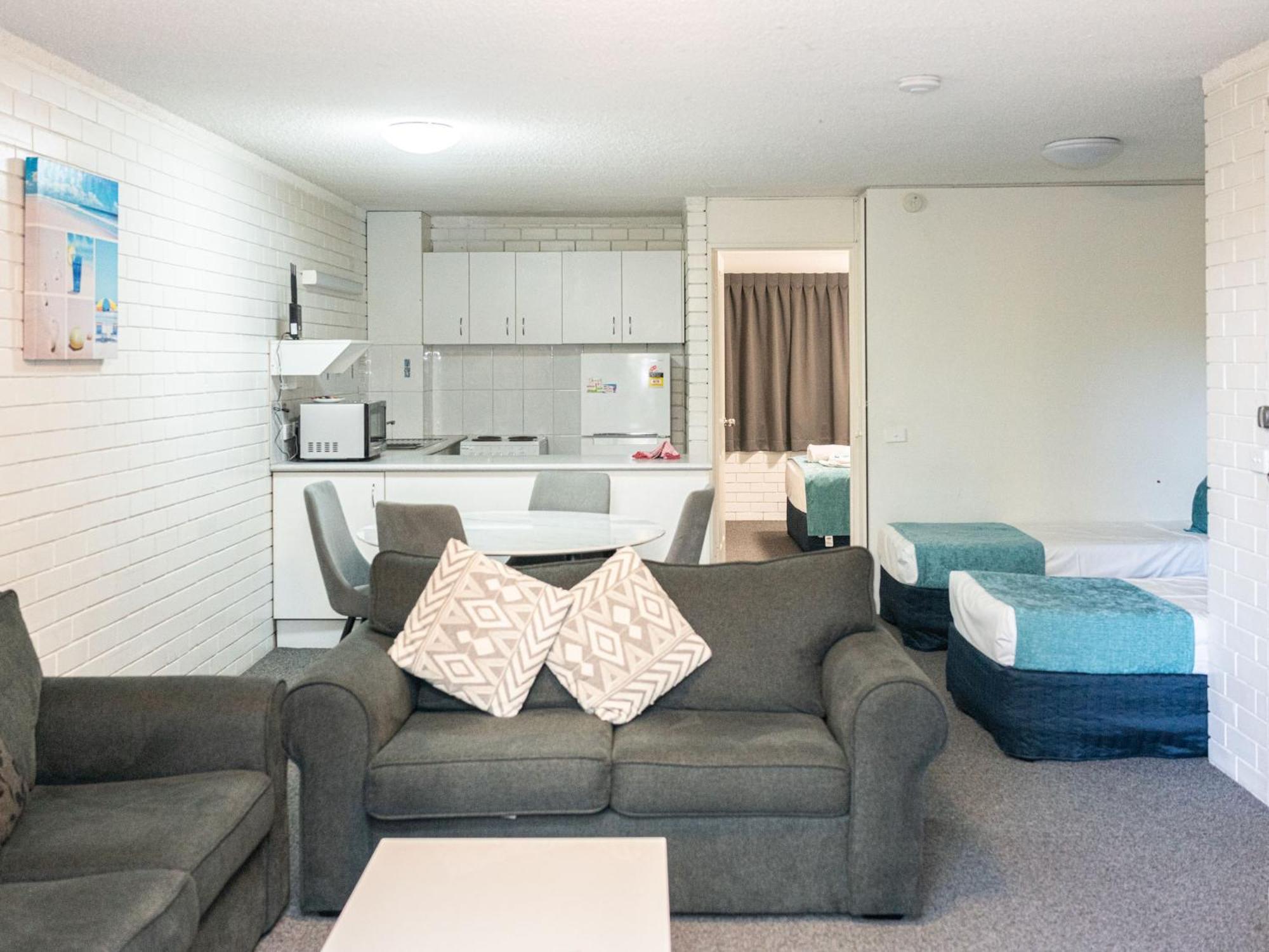 Trickett Gardens Aparthotel 3*