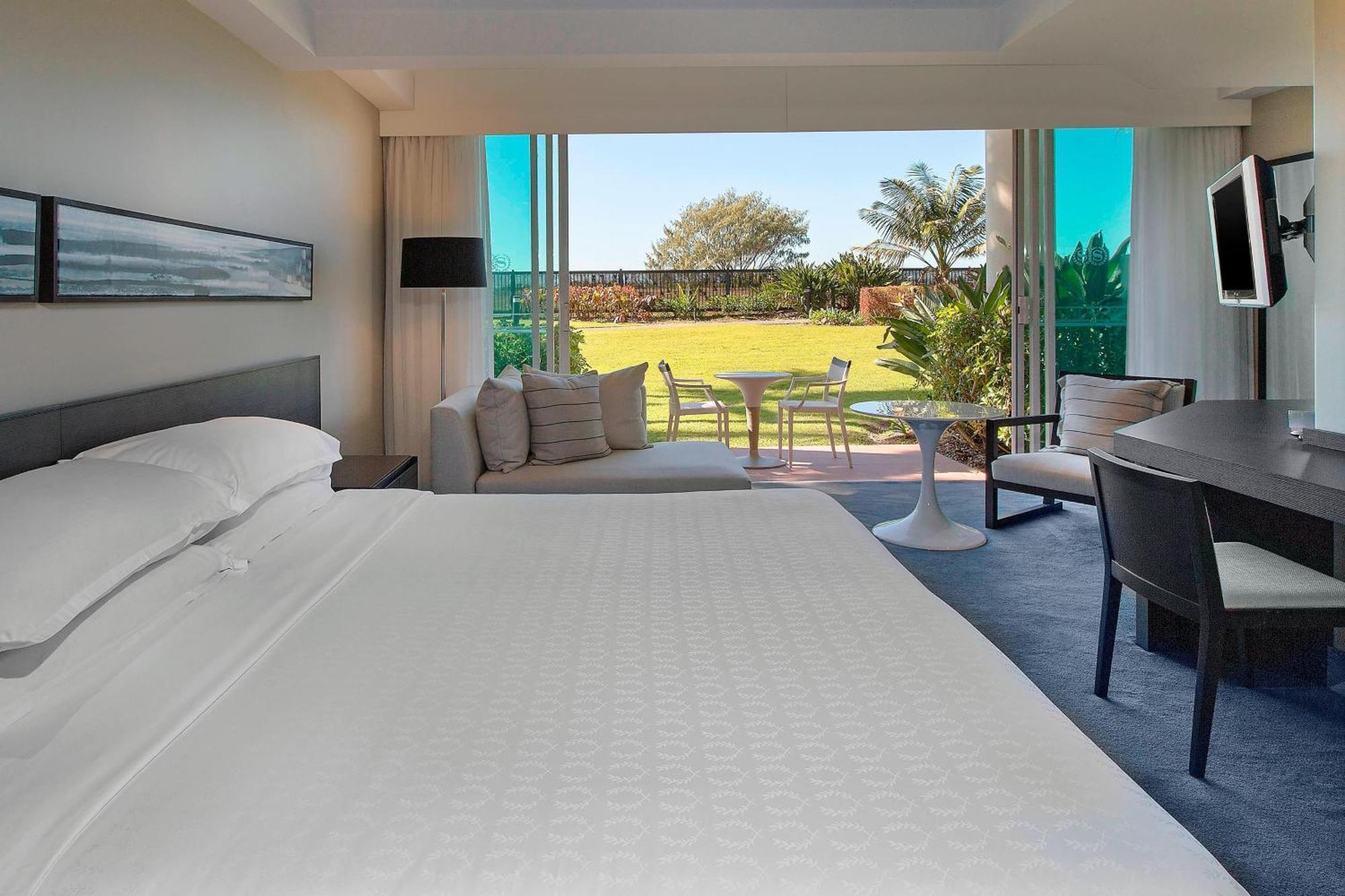 Sheraton Grand Mirage Resort 5*