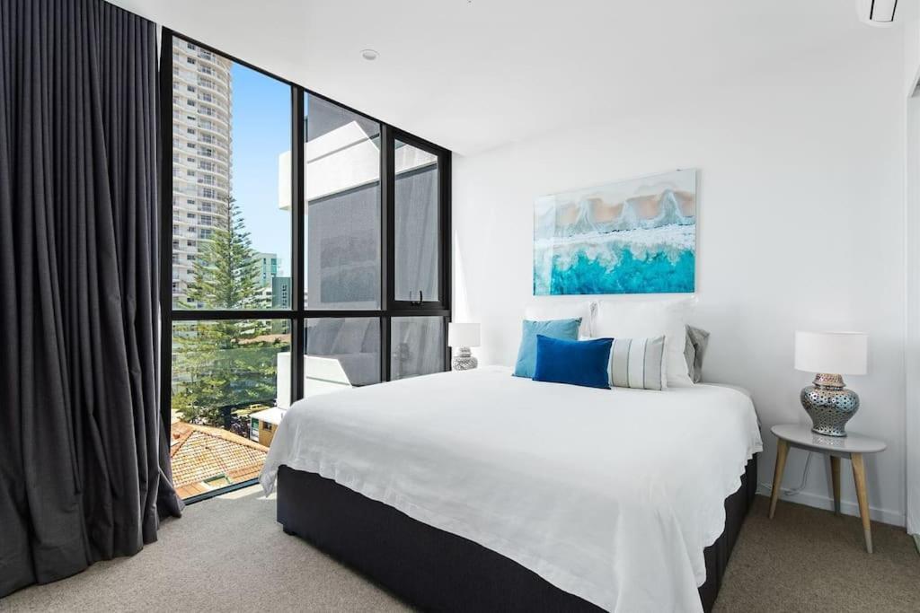 Apartment Burleigh Escape With Stunning Sunset Views *