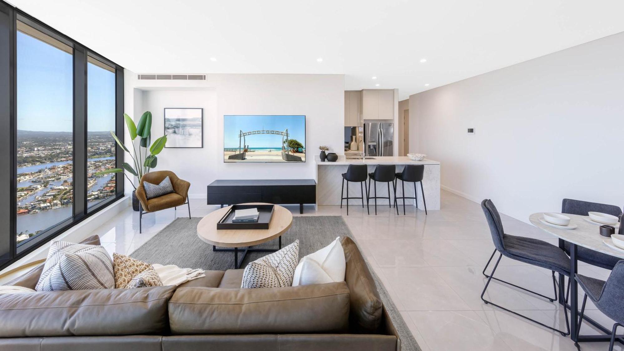 Surfers Paradise New Beachfront Apartment