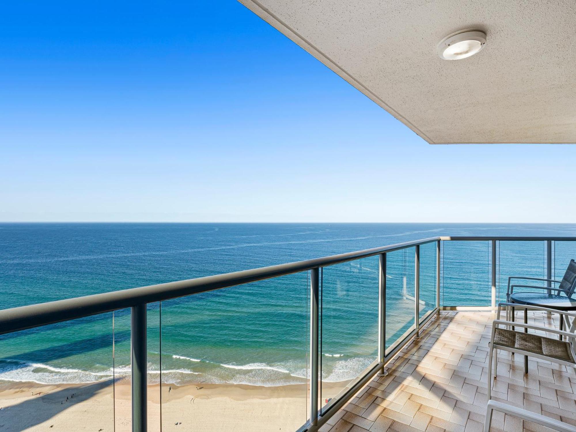 Peninsula Surfers Paradise - Hosted By Coastal Letting