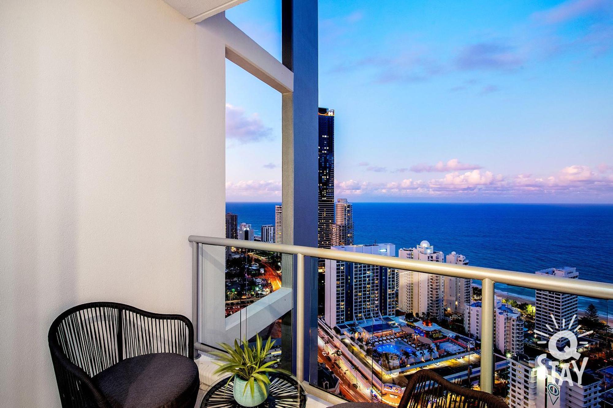 Chevron Renaissance By Vaun * Gold Coast
