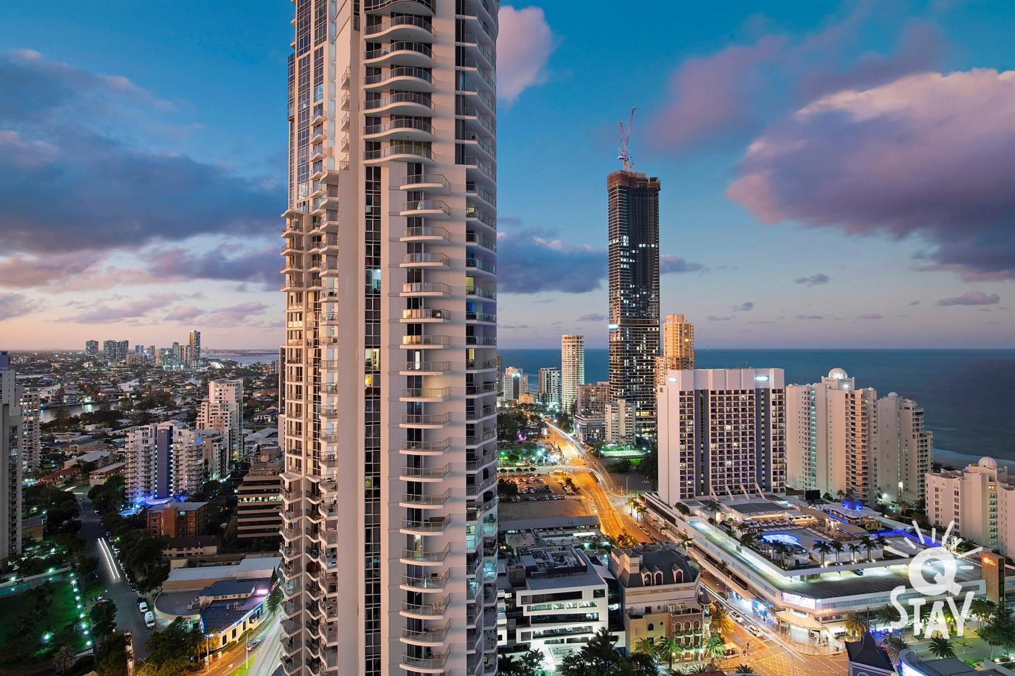 Chevron Renaissance By Vaun Aparthotel *