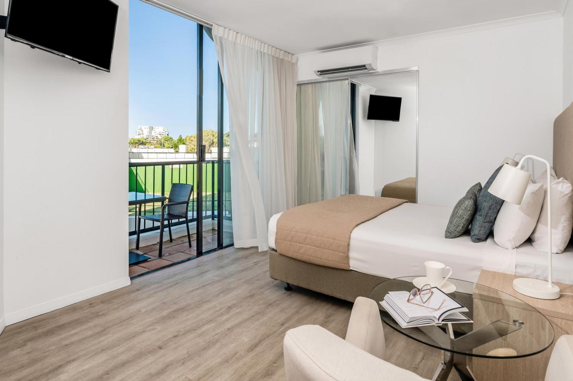 Aparthotel Mantra Coolangatta 4*