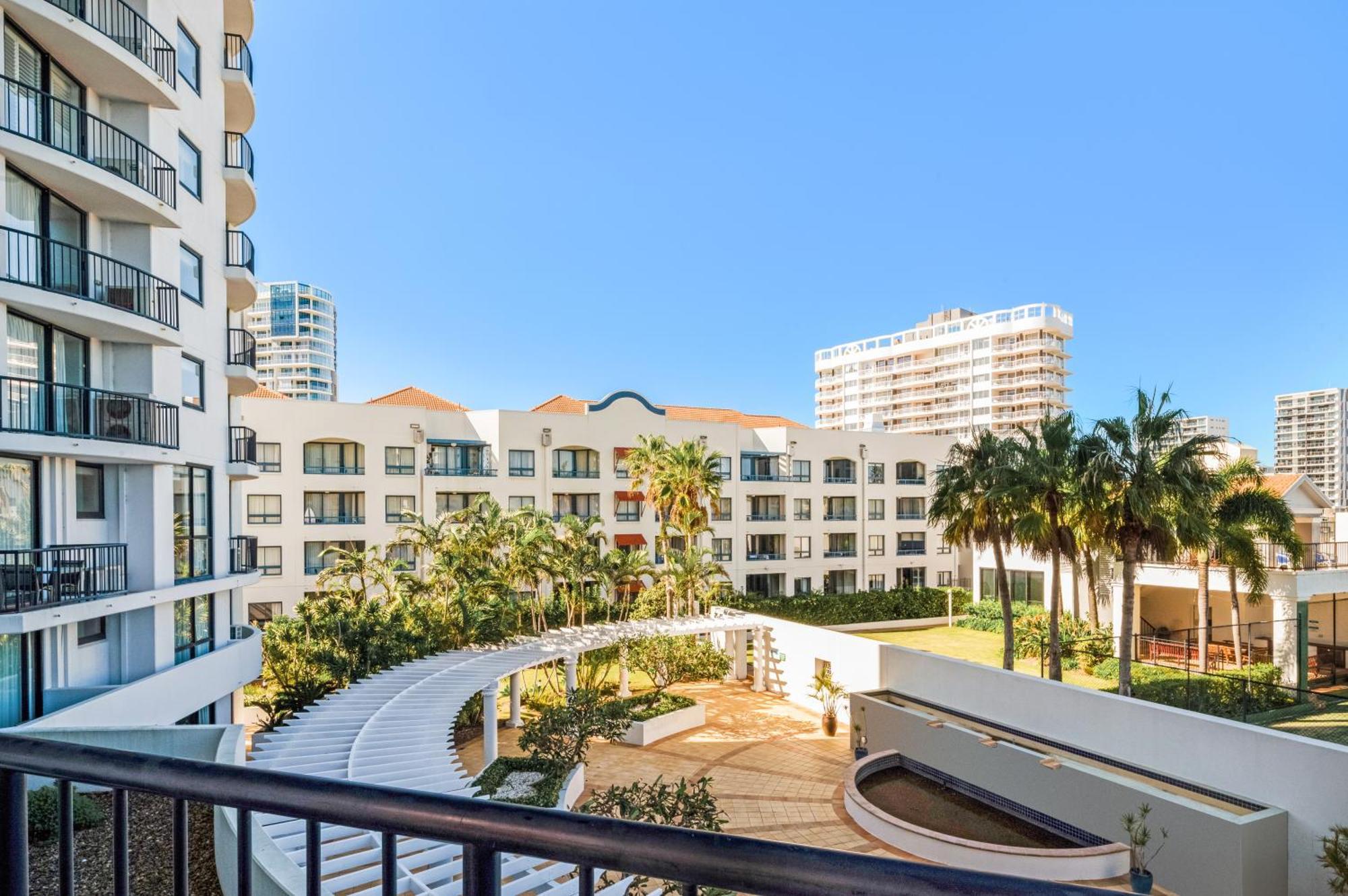 Aparthotel Mantra Coolangatta 4*