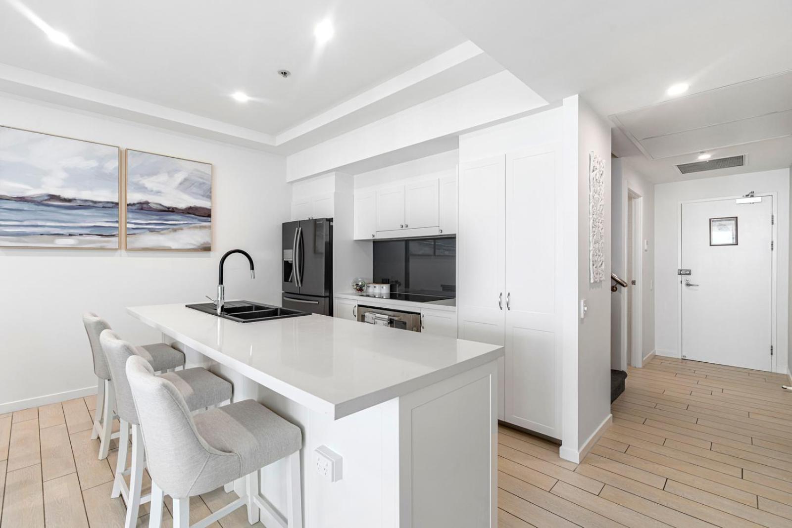Wings Penthouse Sleeps 10 - Optimise Apartment *