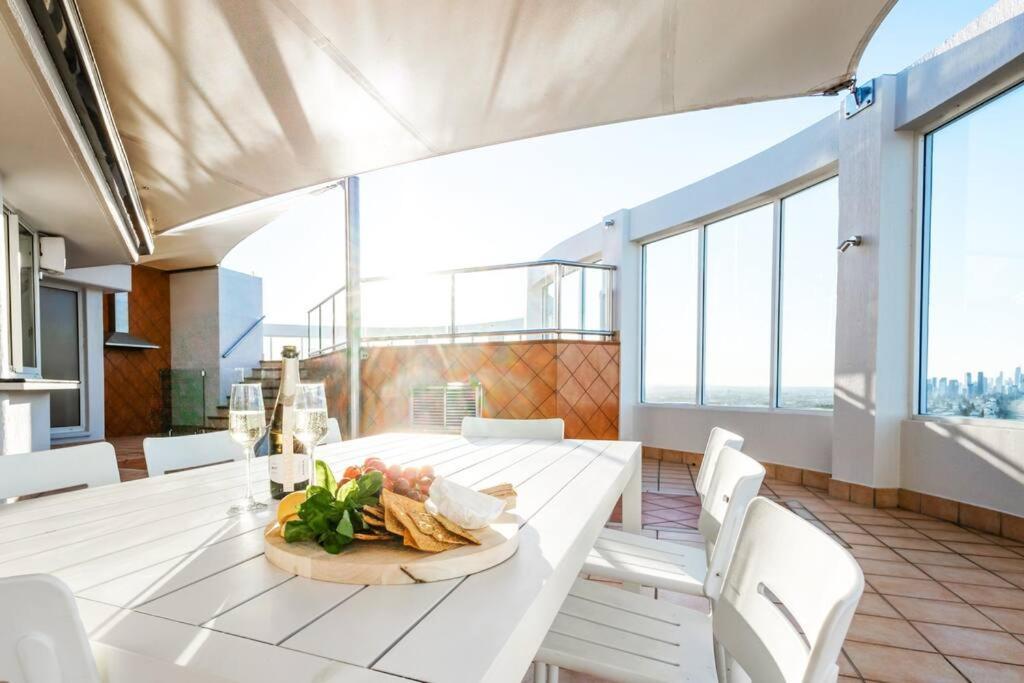 Apartment Palace In The Sky