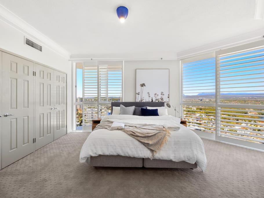 Palace In The Sky Apartment *