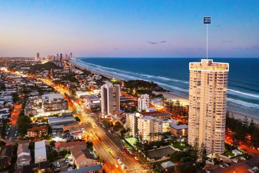 Palace In The Sky * Gold Coast