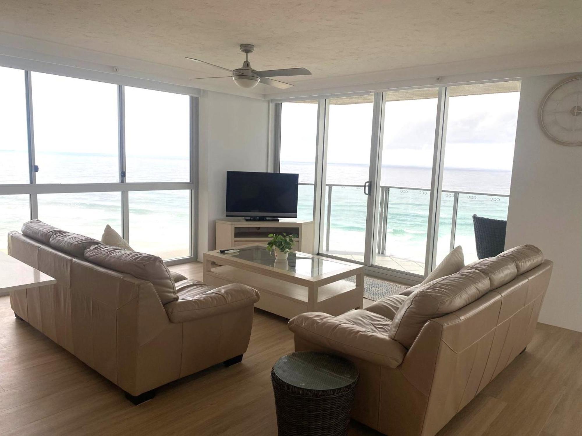 Hi Surf Beachfront 4*