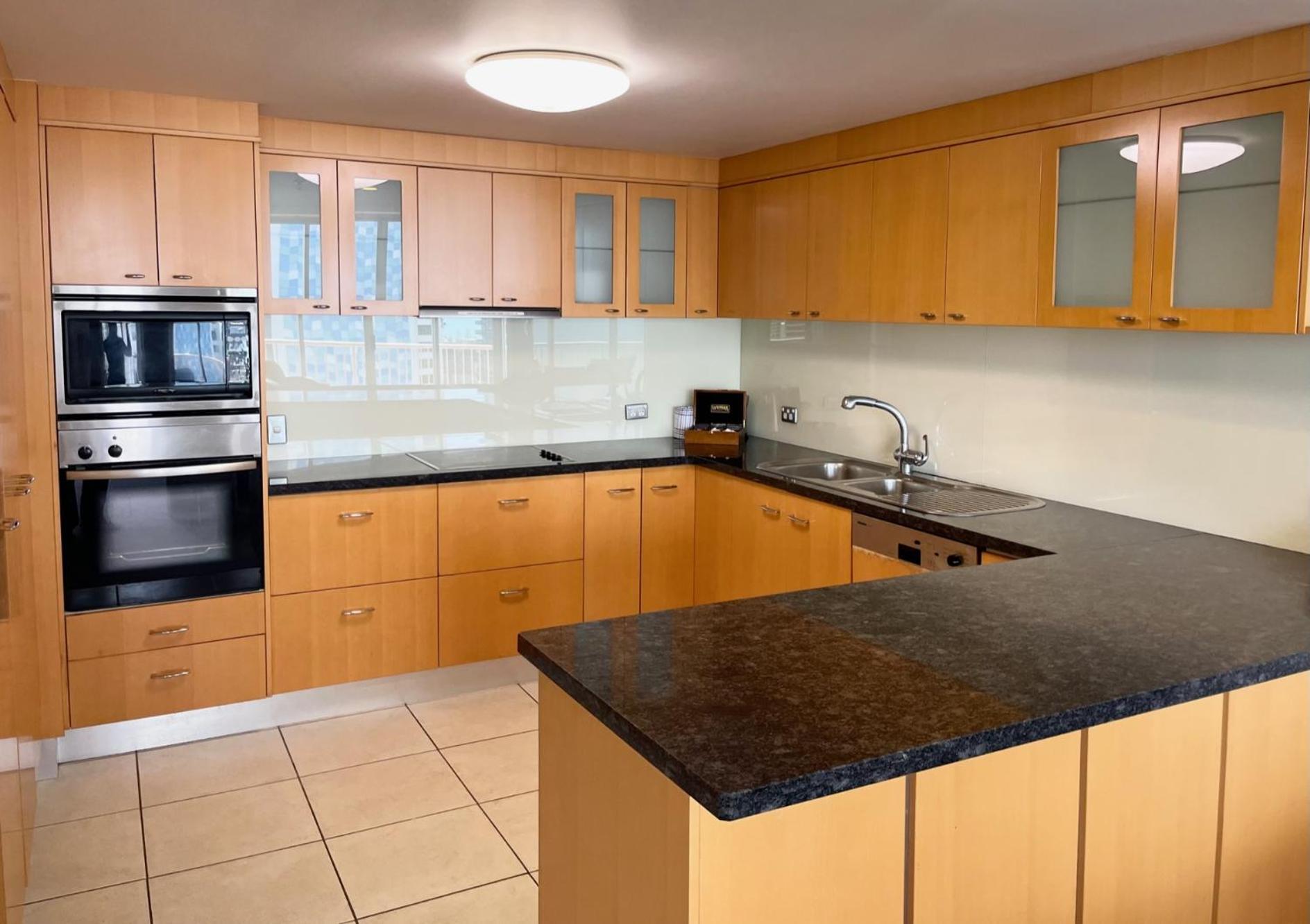 Bel Air On Broadbeach - Official 4*