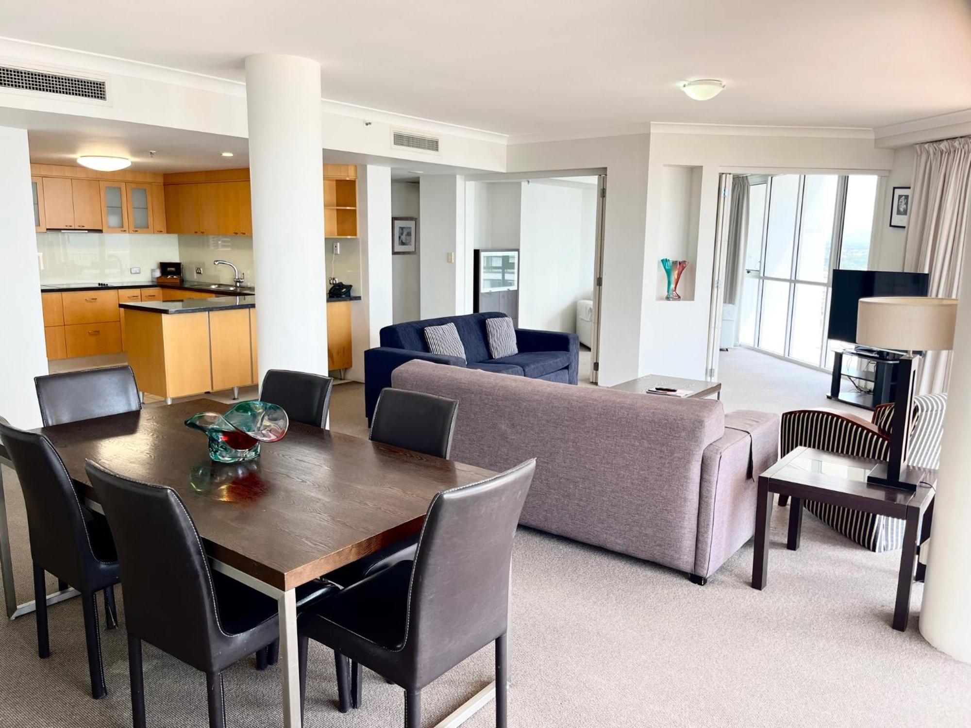 Bel Air On Broadbeach - Official Aparthotel 4*