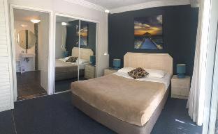 Aparthotel Santa Anne By The Sea Gold Coast