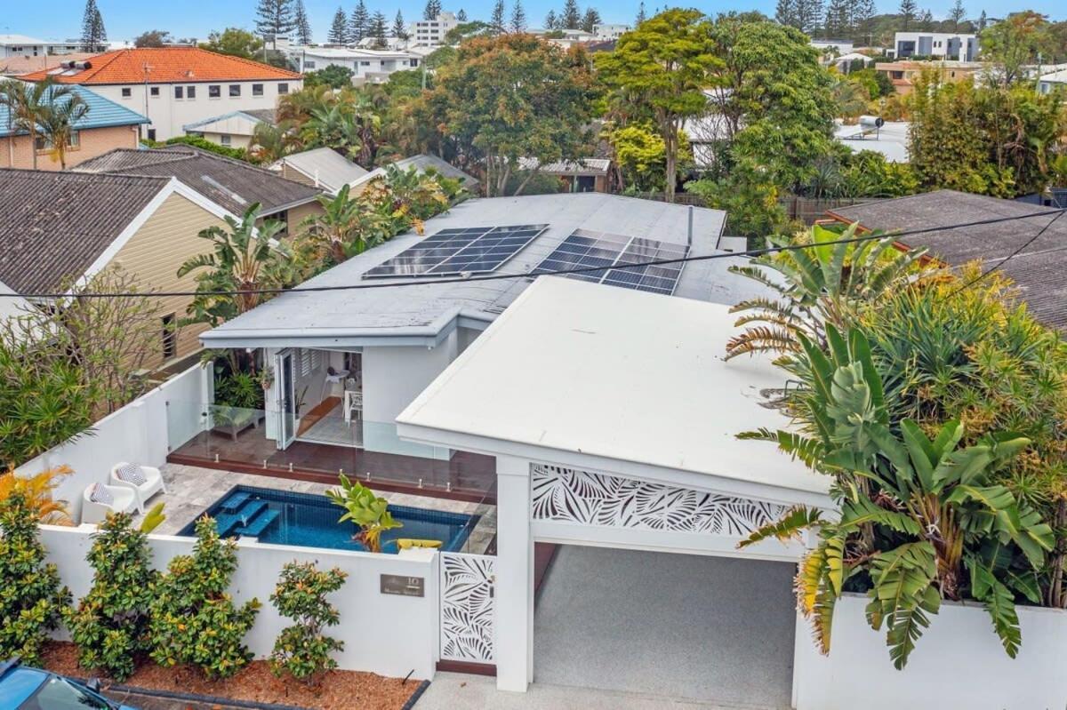 Gold Coast-miami Mid-century With Pool