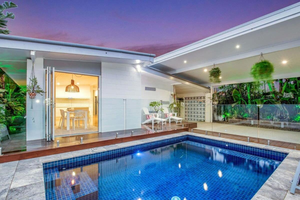 Holiday home Gold Coast-miami Mid-century With Pool *