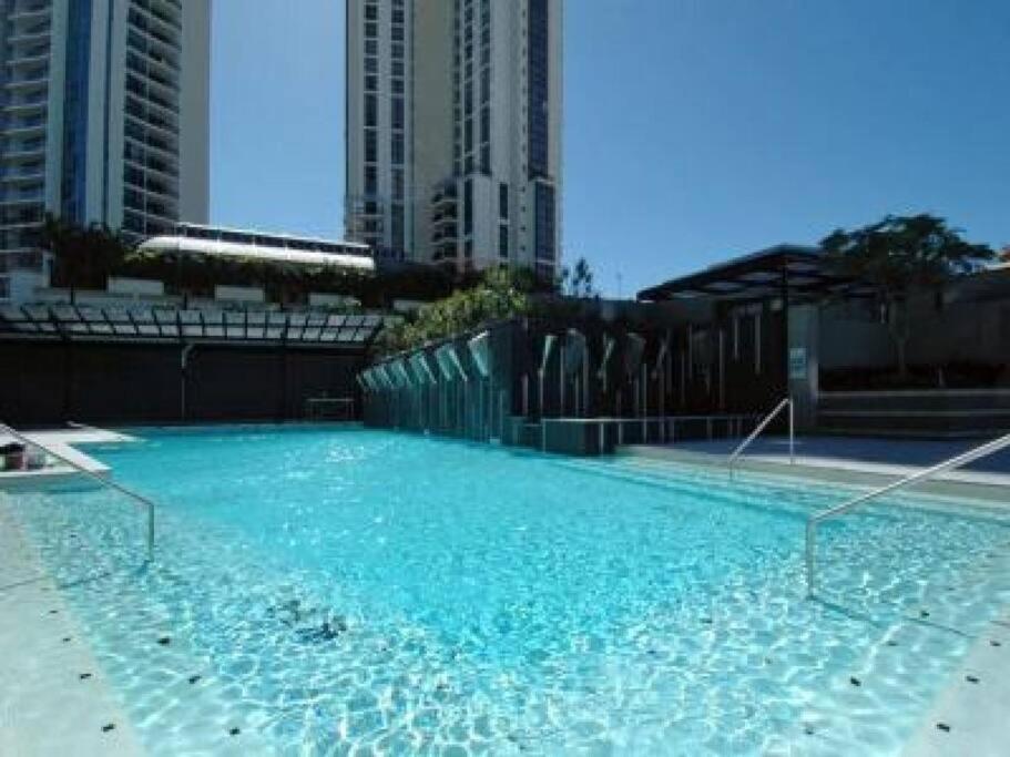 Circle On Cavill Riverview Apartamento