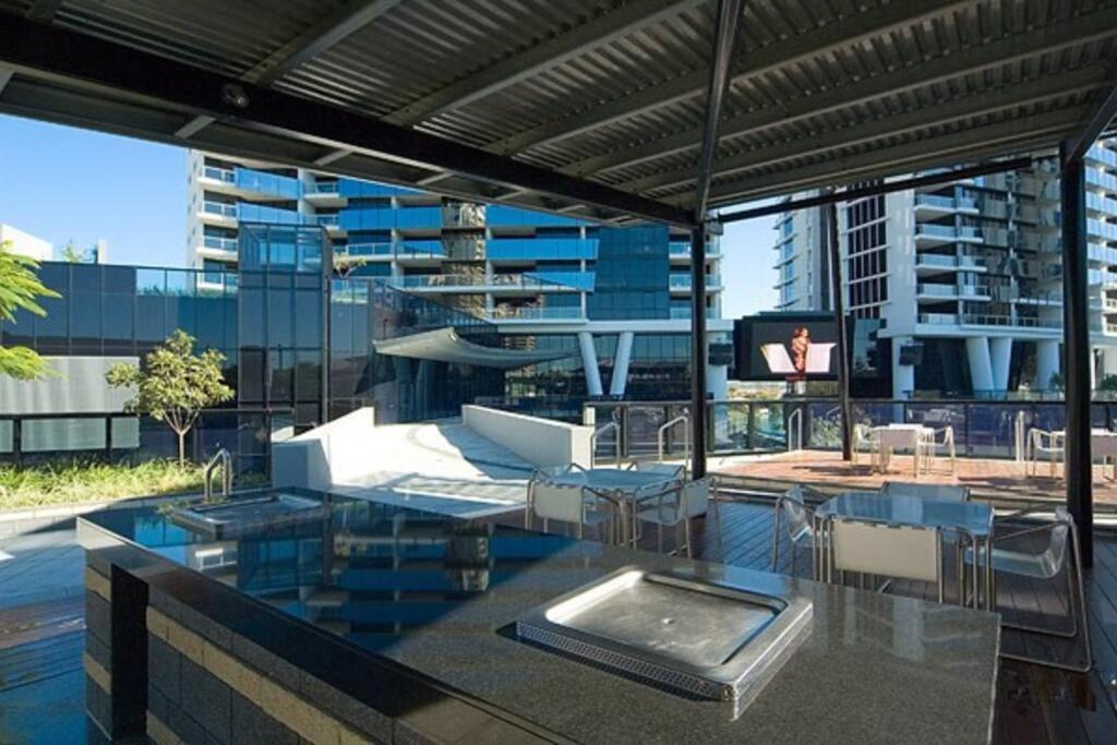 Circle On Cavill Riverview *