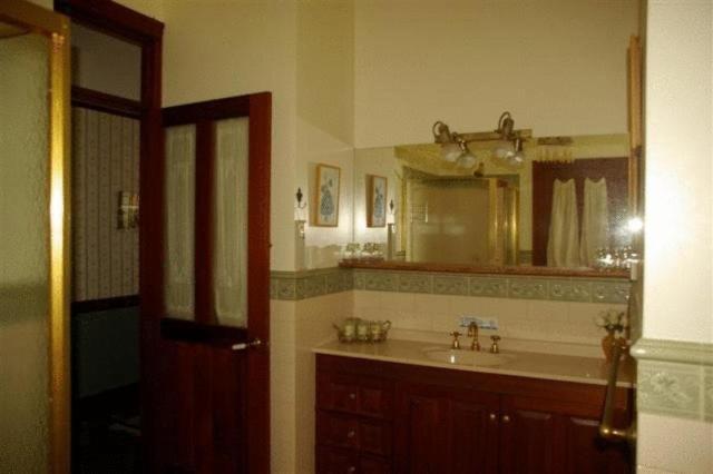 Riviera Bed & Breakfast