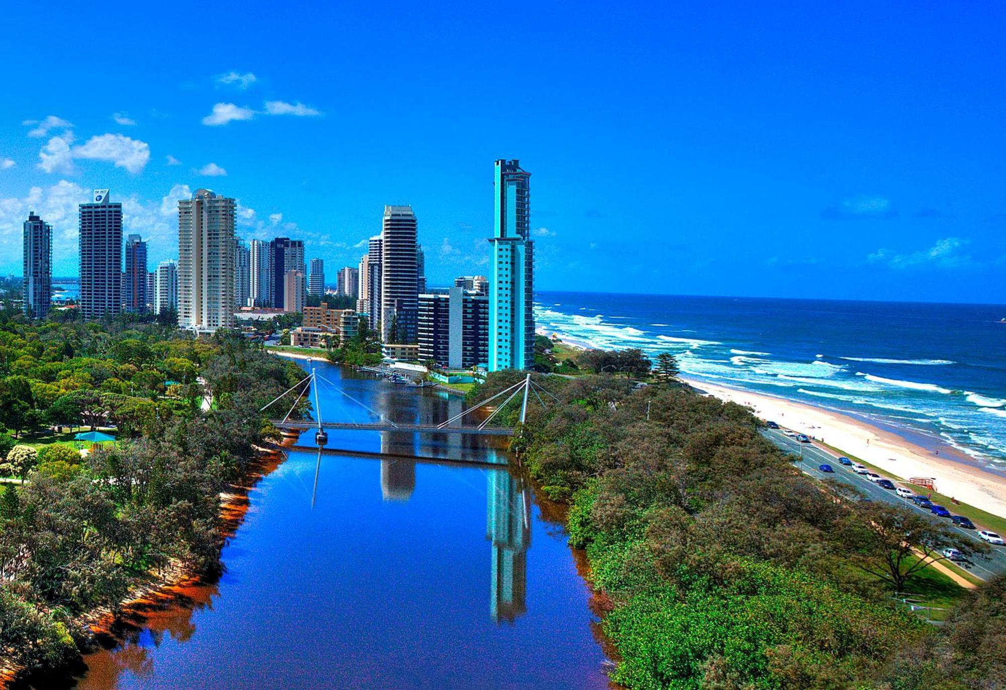 Aparthotel Narrowneck Court 4*