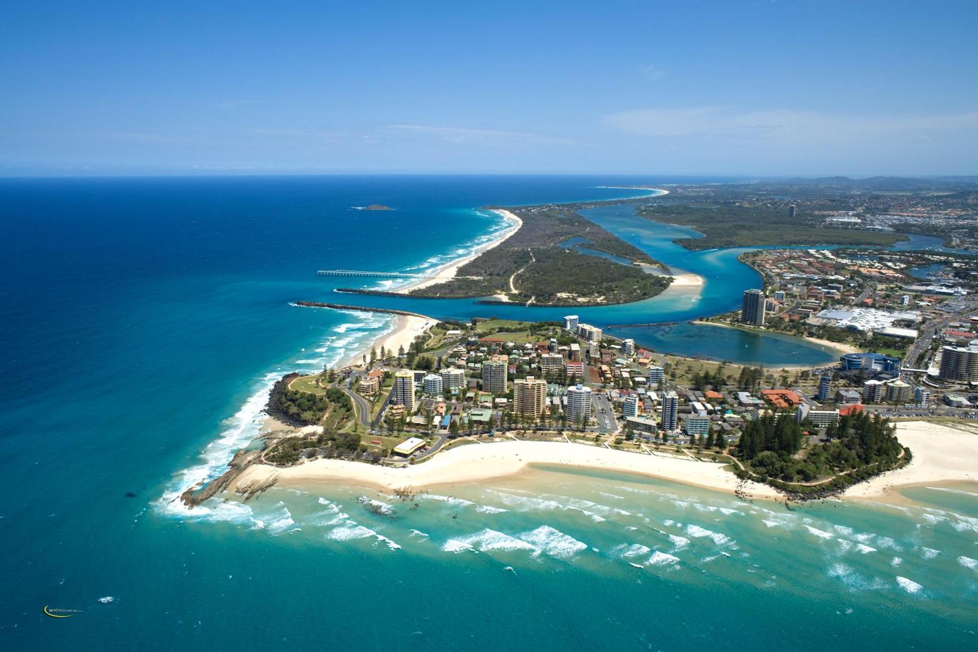 Aparthotel Rainbow Commodore Coolangatta 4*
