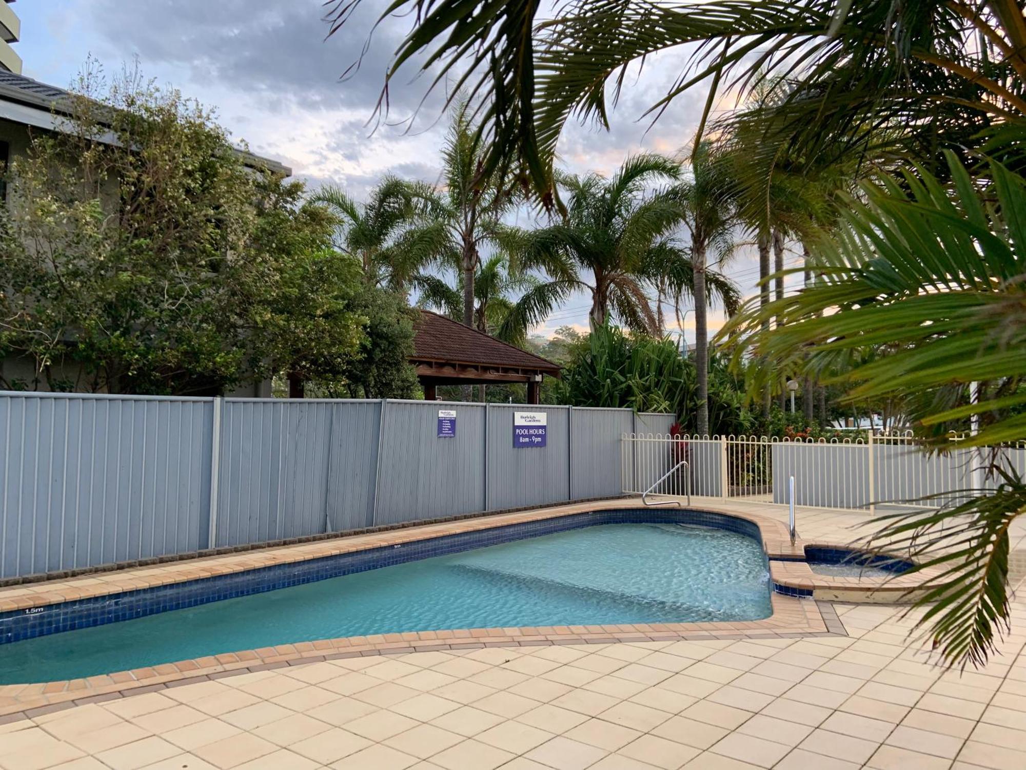 Burleigh Gardens North Hi-rise 3*
