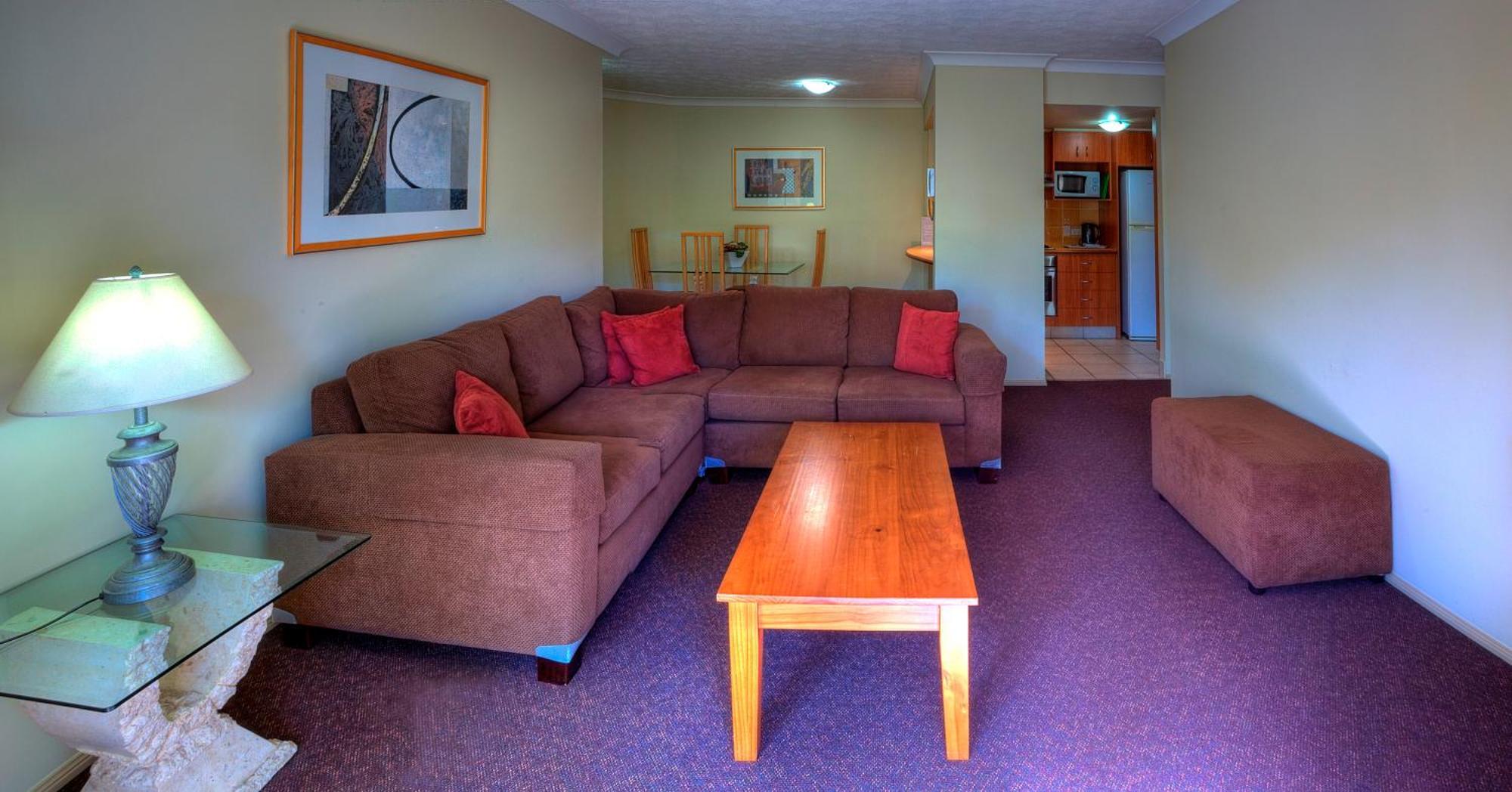 Bila Vista Kirra Beachside Aparthotel 3*