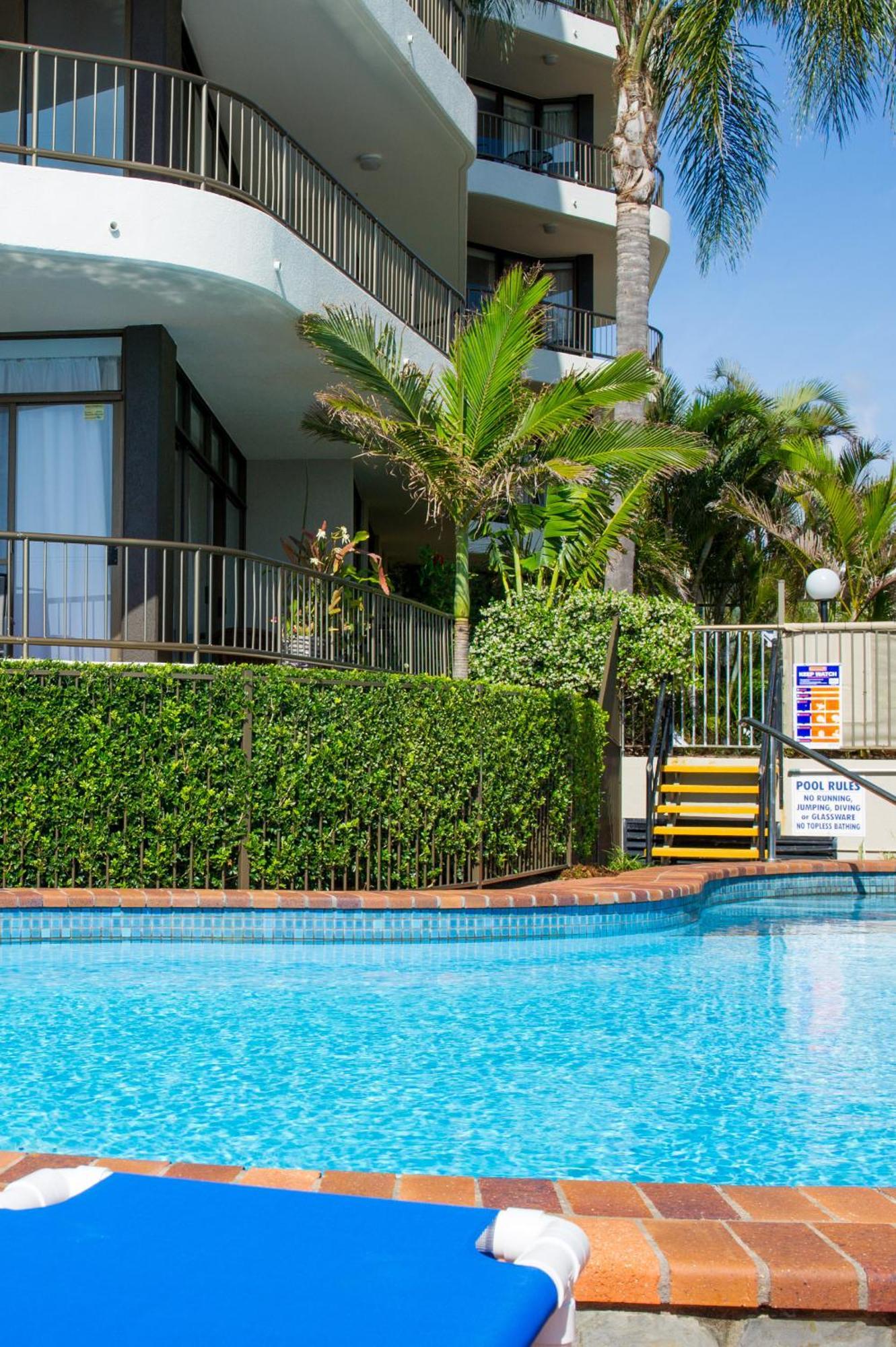 Broadwater Shores Waterfront Aparthotel