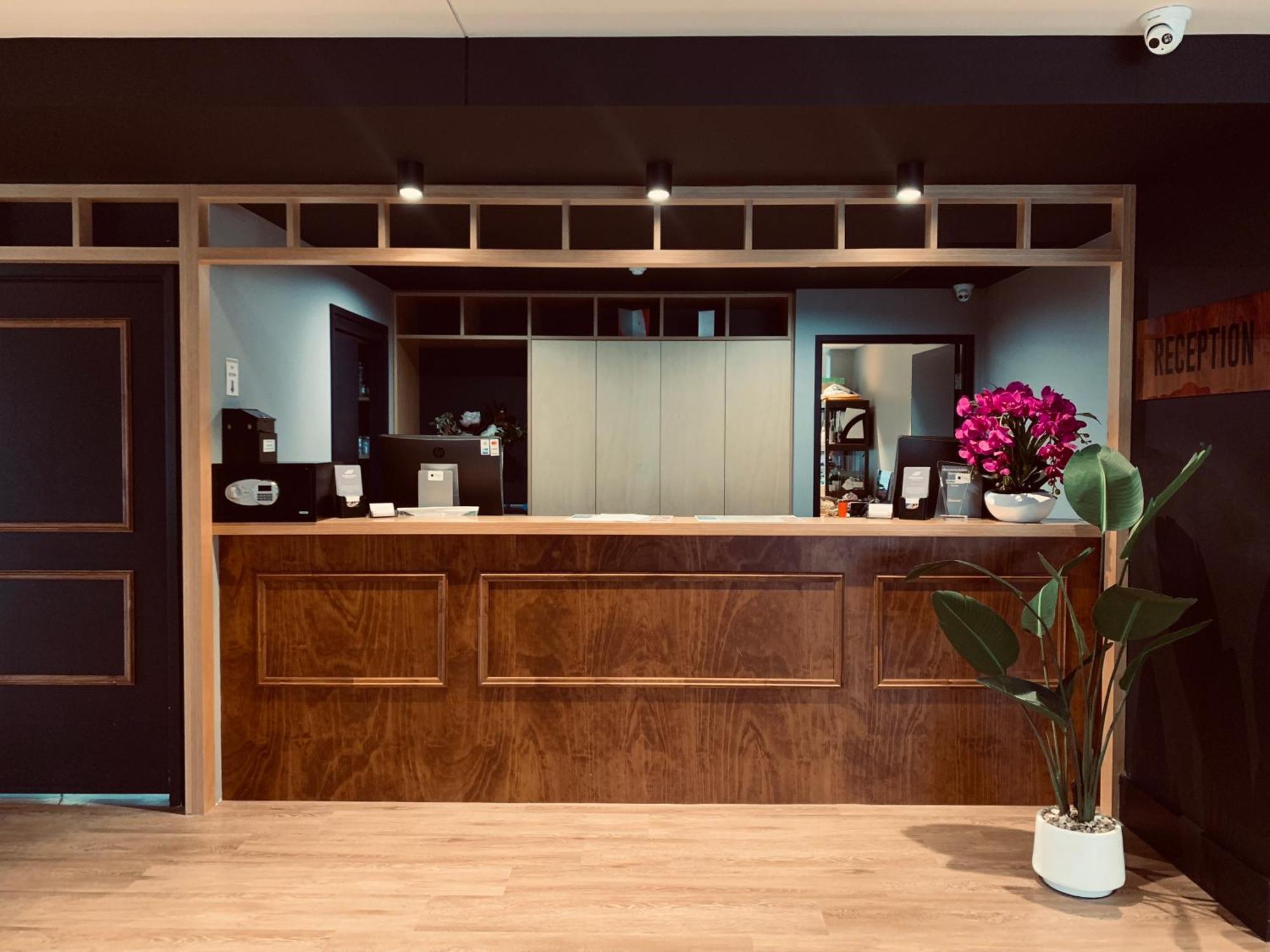 Hotel Woodroffe 4*